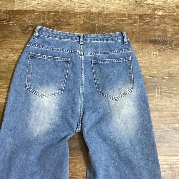 SHEIN hi-waisted wide legged jeans - Picture 8 of 10